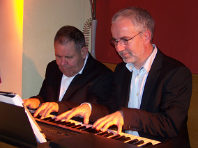 Martin und Thomas vierh�ndig